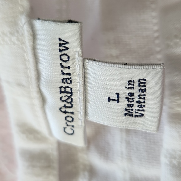 3/4 length sleeve white, boat neck knit top. - Picture 5 of 8